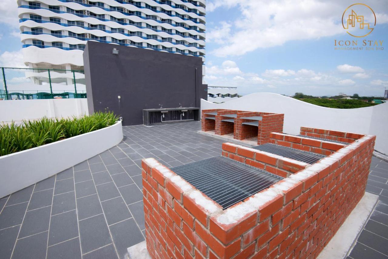 The Wave Residence Melaka Exterior photo